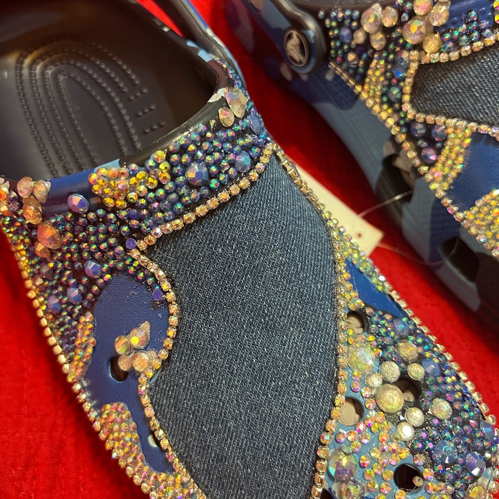 Custom Crocs - Picture 4 of 4